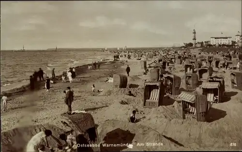 Ak Ostseebad Warnemünde Rostock, Am Strand, Badegäste, Strandkörbe