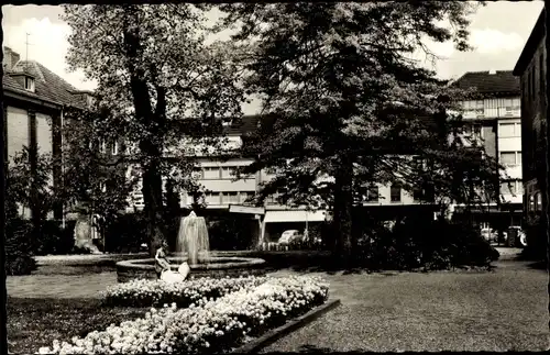 Ak Viersen in Nordrhein Westfalen, Neuer Stadtgarten, Brunnen