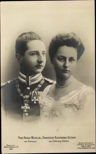 Ak Prinz August Wilhelm, Prinzessin Alexandra Viktoria v. Schleswig Holstein Sonderburg Glücksburg