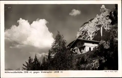 Ak Mittenwalderhütte am Karwendel, Viererspitze, Gerber Kreuz, Mittlere Karwendelspitze