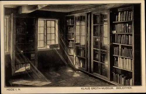 Ak Heide in Holstein, Innenansicht vom Klaus Groth Museum, Bibliothek