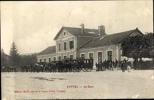 Ak Vittel Lothringen Vosges, La Gare