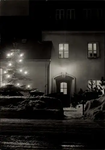 Ak Kühberg Bärenstein im Erzgebirge, Ferienheim Berghaus des VEB Fachbuchverlag Leipzig, Winternacht