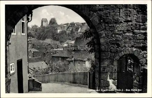 Ak Stadtroda in Thüringen, Blick durch das Rote Tor