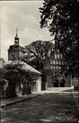 Ak Luckenwalde in Brandenburg, Blick von der Nuthebrücke zum Marktturm