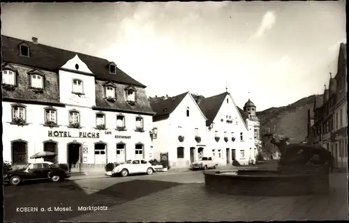 Ak Cobern Kobern Gondorf an der Mosel, Marktplatz, Hotel Fuchs