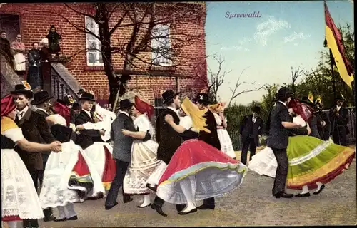 Ak Tanzende Paare in Spreewälder Volkstrachten