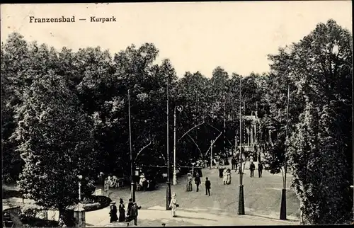 Ak Františkovy Lázně Franzensbad Region Karlsbad, Kurpark