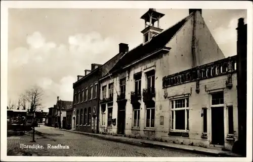 Ak IJzendijke Zeeland, Raadhuis