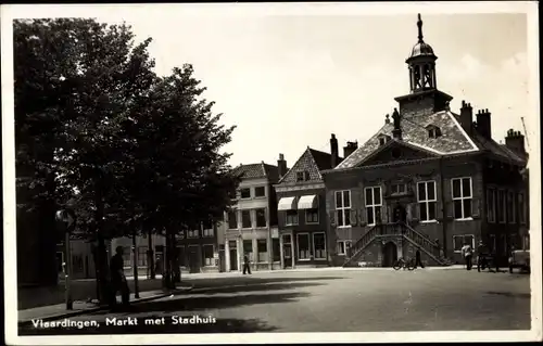 Ak Vlaardingen Südholland, Markt met Stadhuis