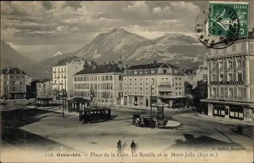 Ak Grenoble Isère, Place de la Gare, La Bastille et le Mont Jalla