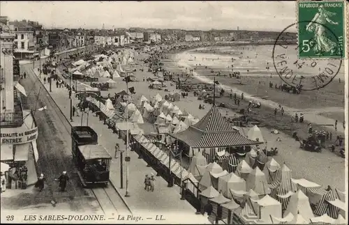 Ak Les Sables d'Olonne Vendée, La Plage, Tram