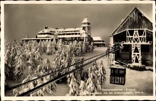 Ak Oberwiesenthal im Erzgebirge, Fichtelberghaus, Schwebebahn, Winter, Schnee