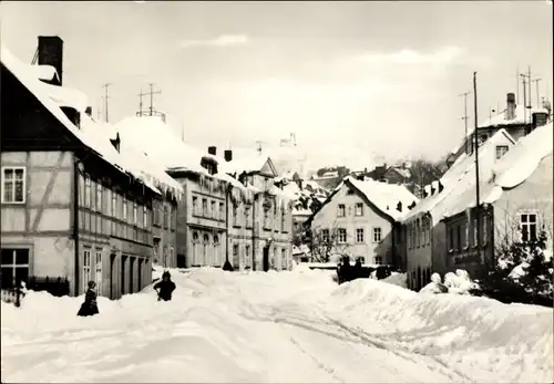 Ak Bärenstein im Erzgebirge, Straßenpartie im Winter, Schnee