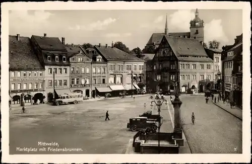 Ak Mittweida in Sachsen, Marktplatz mit Friedensbrunnen