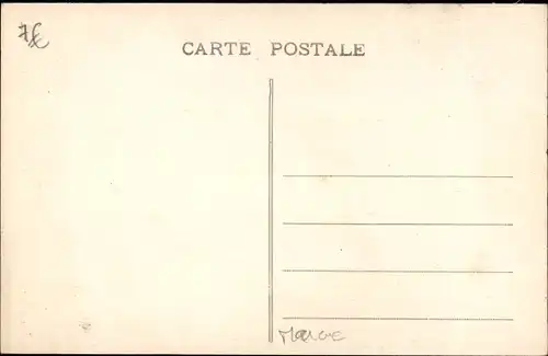 Ak Marokko, Femme Mauresque dans son interieur