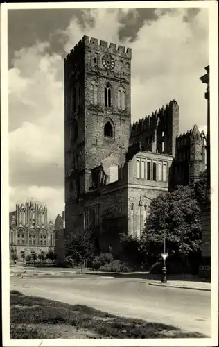 Ak Frankfurt Oder,  Marienkirche mit Rathaus