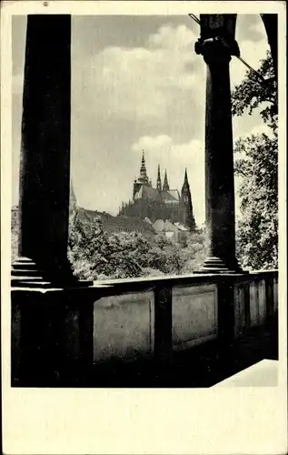 Ak Praha Prag Tschechien, St. Veitsdom, Blick vom Belvedere