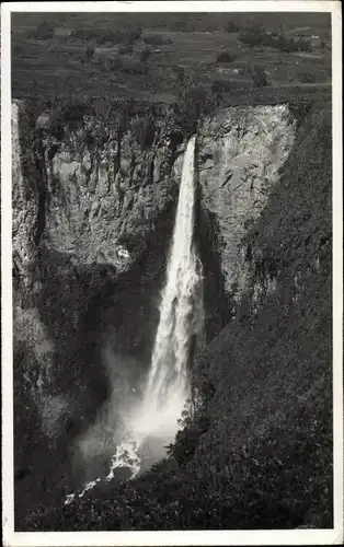 Foto Ak Slowakei?, Wasserfall, Felsen