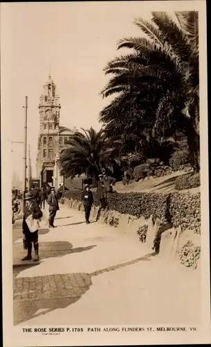 Ak Melbourne Australien, Path along Flinders Street