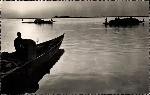 Ak Tschad, Pirogues sur le Tchad