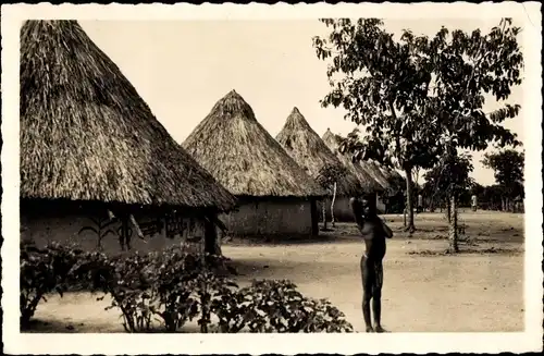 Ak Bertoua Kamerun, Ortsansicht mit Hütten