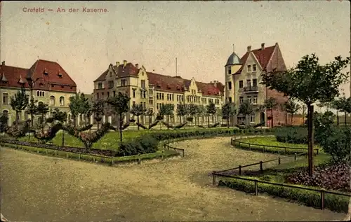 Ak Krefeld am Niederrhein, An der Kaserne