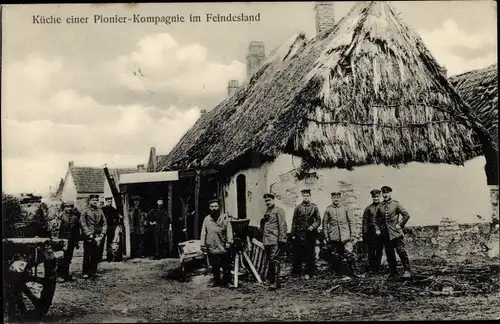 Ak Küche einer Pionier Kompagnie im Feindesland, Feldküche, 1. WK