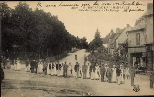 Ak Bourbon l'Archambault Allier, Fete des Baigneurs, Le Cortege