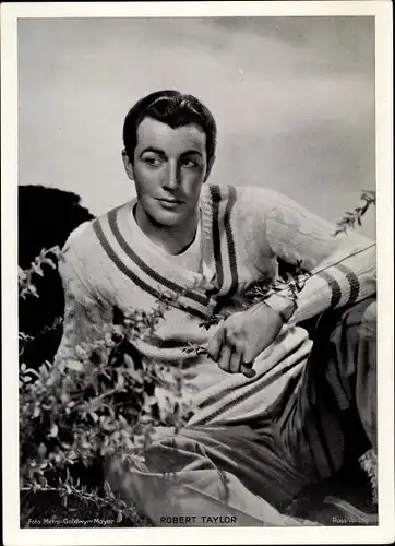 Foto Schauspieler Robert Taylor, Portrait