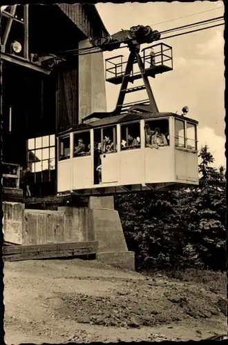 Ak Oberwiesenthal im Erzgebirge, Bergstation der Drahtseilbahn, Fichtelberg