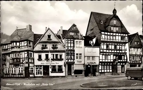 Ak Adenau in der Eifel, Marktplatz mit Blaue Ecke