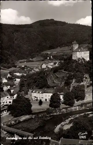 Ak Kreuzberg Altenahr im Ahrtal, Teilansicht mit Kreuzburg