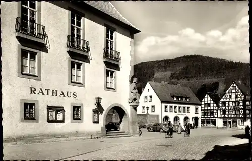 Ak Annweiler am Trifels Pfalz, Partie am Rathaus