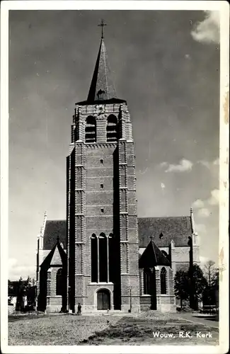 Ak Wouw Nordbrabant, R. K. Kerk