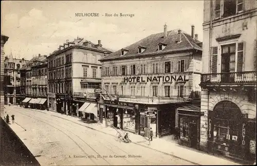 Ak Mulhouse Haut Rhin, Blick in die Rue du Sauvage, Hotel National