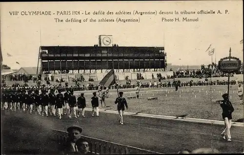Ak VIII. Olympiade Paris 1924, Defilé des athletes, Argentine, tribune officielle