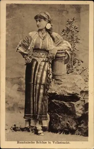 Ak Rumänische Schöne in Volkstracht