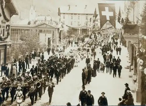 Foto Davos Kanton Graubünden, Turnfest, Festzug