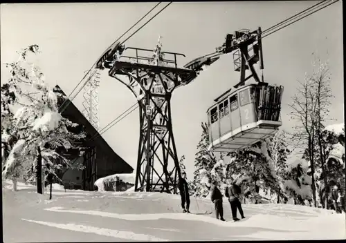 Ak Oberwiesenthal im Erzgebirge, Bergstation Fichtelberg Schwebebahn, Winter