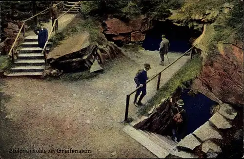 Ak Ehrenfriedersdorf im Erzgebirge, Stülpnerhöhle am Greifenstein, Treppe