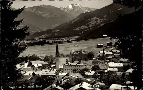 Ak Fügen im Zillertal Tirol, Durchblick zum Ort