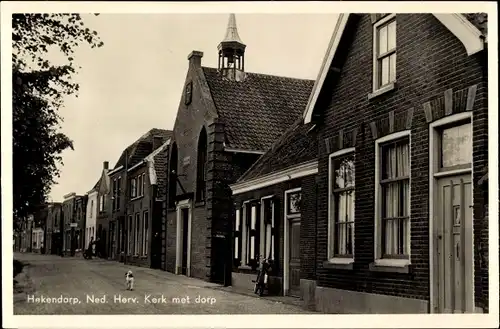Ak Hekendorp Utrecht Niederlande, Ned. Herv. Kerk met dorp
