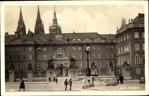 Ak Praha Prag Tschechien, Hrad Prazsky, Prager Burg, Eingangstor