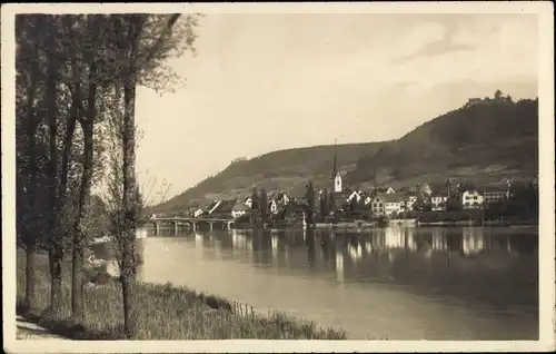 Ak Stein am Rhein Kanton Schaffhausen, Ort vom Ufer aus gesehen
