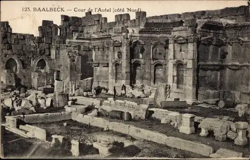 Ak Baalbek Libanon, Cour de l'Autel