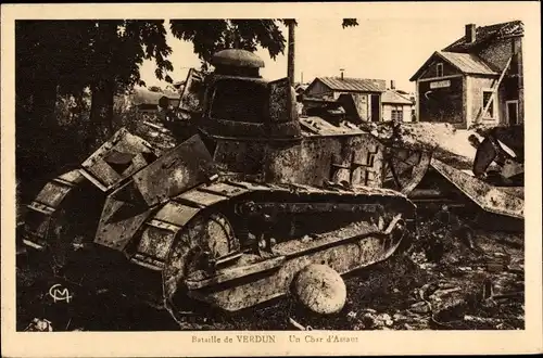 Ak Verdun Meuse, Bataille de Verdun, un Char d'Assaut, type Renault