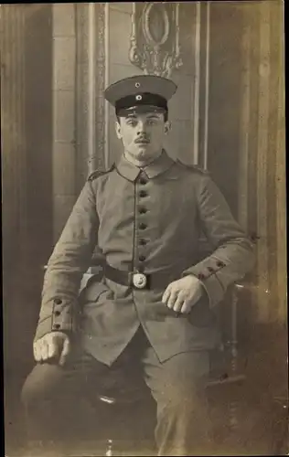 Foto Ak Gliwice Gleiwitz Schlesien, Soldat in Uniform, Willy Stryj, Patient im niederl. Lazarett