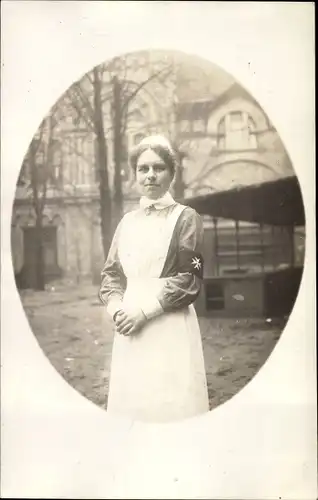 Foto Ak Gliwice Gleiwitz Schlesien, Niederländisches Lazarett, Krankenschwester, Portrait