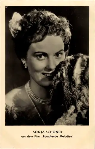 Ak Schauspielerin Sonja Schöner, Rauschende Melodien, Portrait